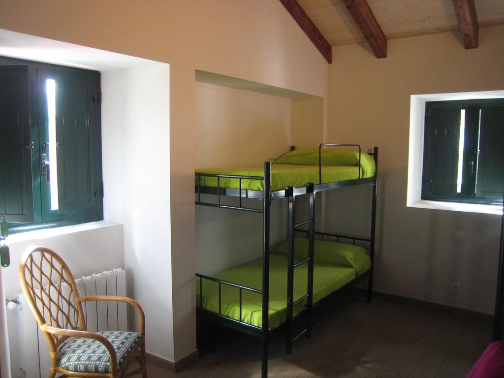 Albergue Oasis ซาร์เรีย ห้อง รูปภาพ