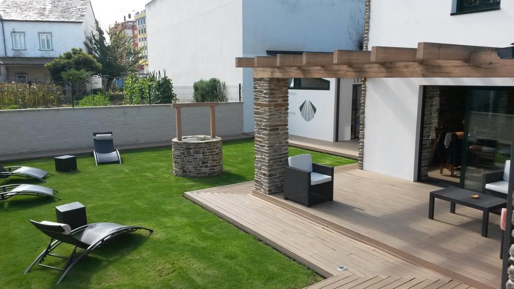 Albergue Oasis ซาร์เรีย ภายนอก รูปภาพ