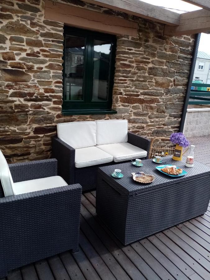 Albergue Oasis ซาร์เรีย ภายนอก รูปภาพ