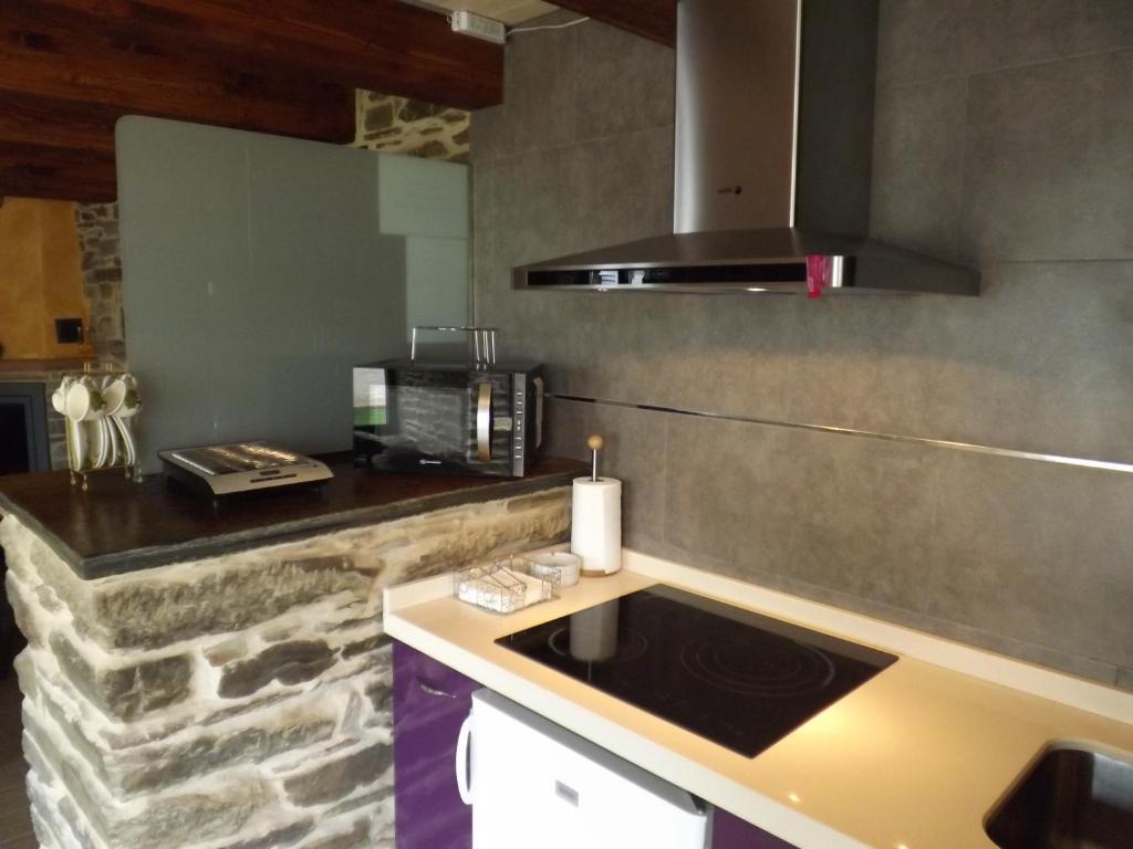 Albergue Oasis ซาร์เรีย ภายนอก รูปภาพ